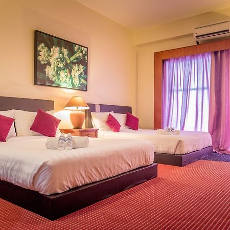 H Suites At Rainbow Paradise Tanjung Bungah  Ngoại thất bức ảnh